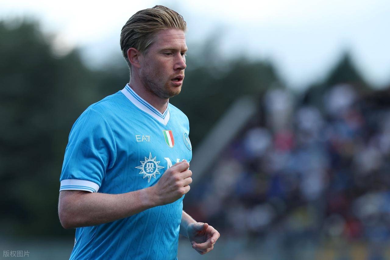 天空：曼联1月不会积极出售齐尔克泽，最近他发挥了一些作用（天空体育：曼联一月无意主动出售齐尔克泽，近期表现有所起色）