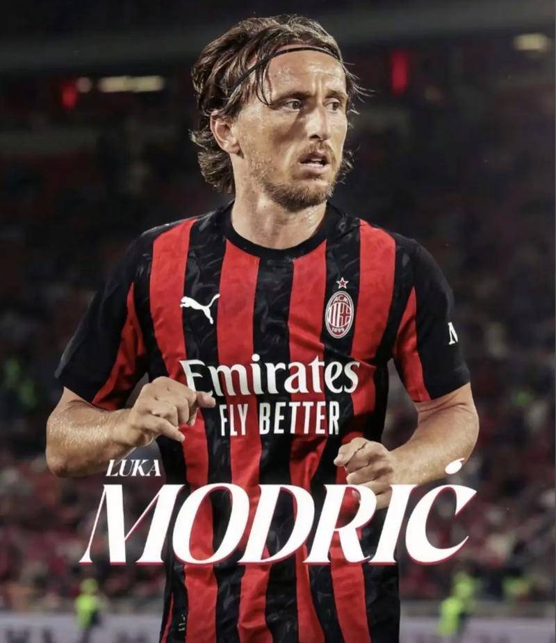 伤愈归来！阿方索·戴维斯时隔262天后重回拜仁大名单（阔别262天，阿方索·戴维斯复出重返拜仁大名单）