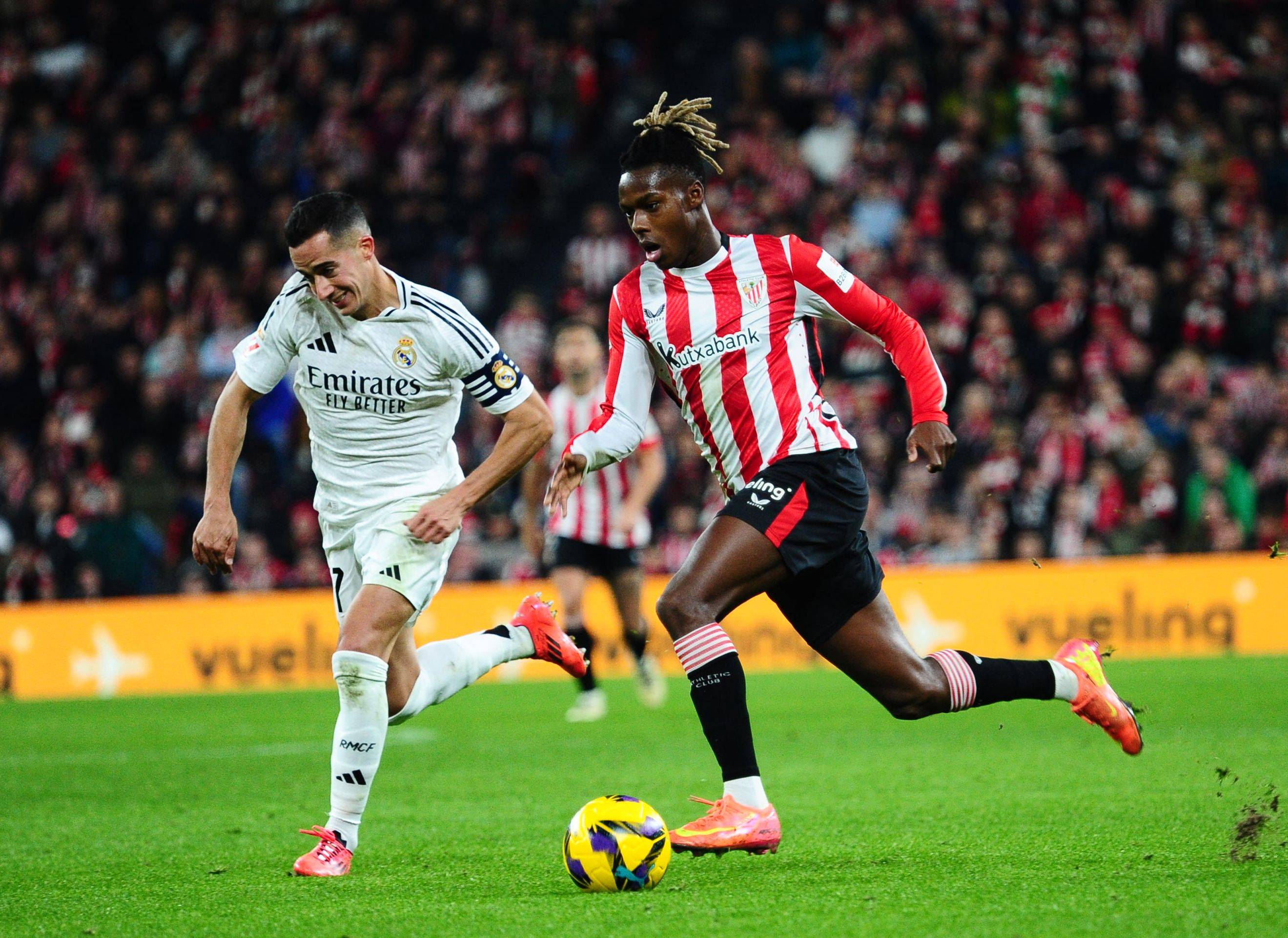 埃芬博格：拜仁前场三人能给卡尔空间，把他与梅西相比没好处（埃芬博格：拜仁锋线三人能为卡尔创造空间，与梅西作比较没有意义）