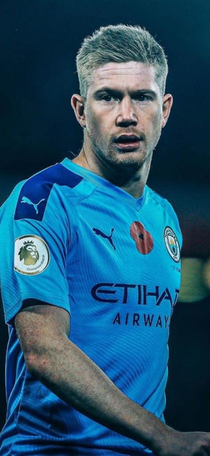 卫报：水晶宫坚持买埃泽必须付解约金，而且要预付一半（卫报：水晶宫要求买家触发埃泽解约条款，并预付一半费用）