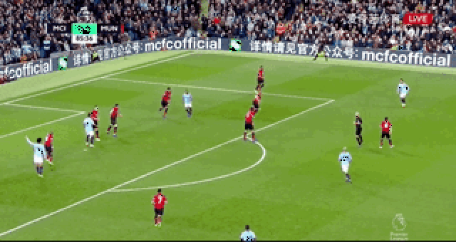 阿什利·科尔打造他心目中最完美的英超后卫（阿什利·科尔心目中最理想的英超后卫画像）