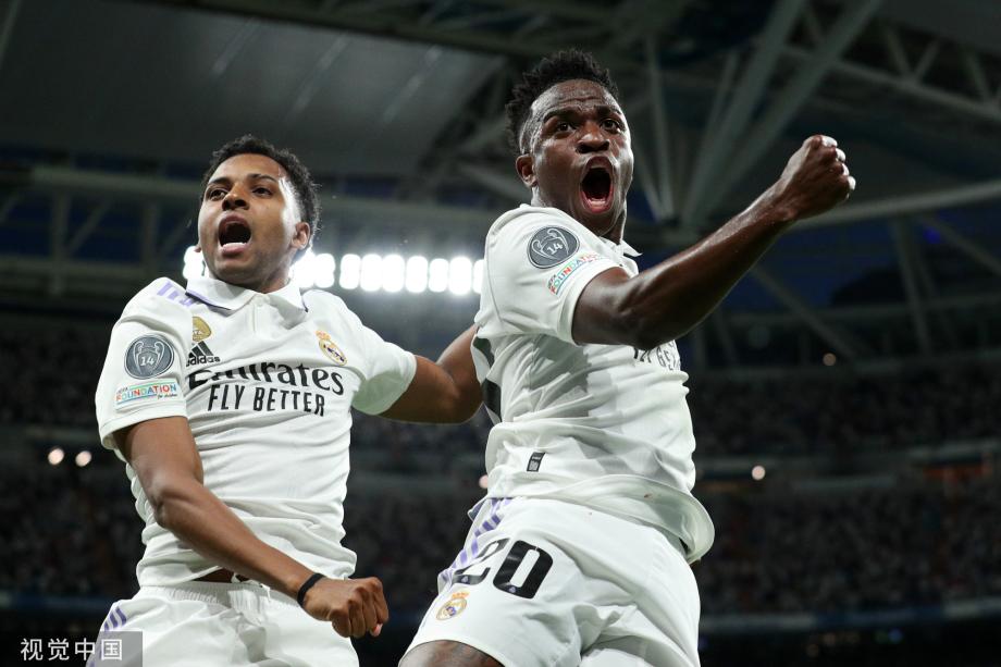 记者：尤文正关注热那亚右后卫诺顿-库菲和维罗纳前锋焦瓦内（报道称尤文图斯盯上热那亚右后卫诺顿-库菲及维罗纳前锋焦瓦内）