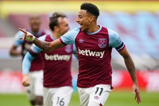 中超比赛精彩回放：上海海港绝杀山东,（中超焦点战回顾：上海海港补时绝杀山东队）