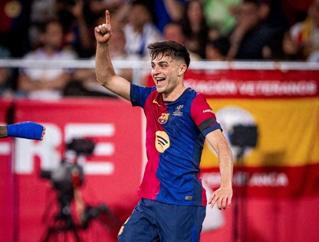 NBA球员数据榜：字母哥助攻领跑,（NBA球员数据排行：字母哥助攻居首）