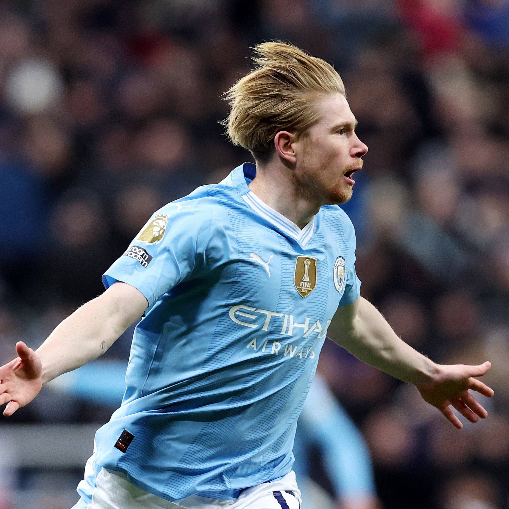 国米vs科莫首发：索默、泽林斯基先发，劳塔罗搭档图拉姆（国际米兰战科莫首发：索默、泽林斯基出战，劳塔罗联手图拉姆）